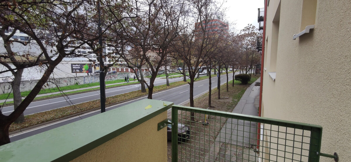 2-izb. byt, Karadžičova ul., Staré Mesto, balkón — foto 7