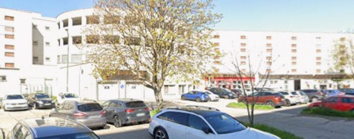 garáž na ul. Pečnianska, Petržalka