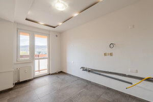 3-izb. byt, Nobelova ul., Nové Mesto, balkón, 5.p./7 — foto 4