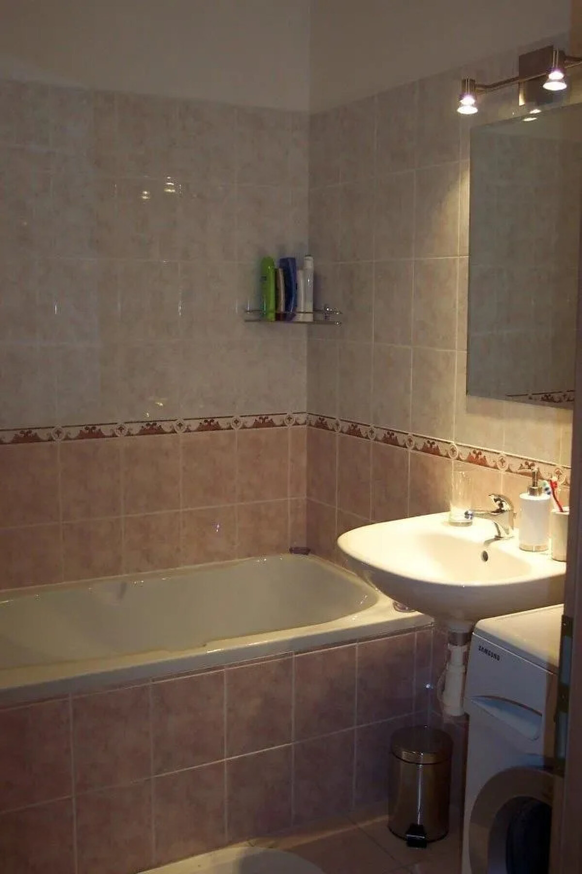 1-izb. byt, Vyšehradská, Petržalka, balkón, 4.p./11 — foto 10