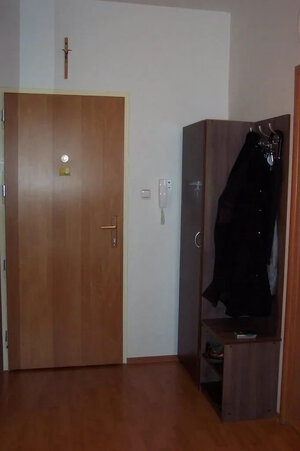 1-izb. byt, Vyšehradská, Petržalka, balkón, 4.p./11 — foto 8