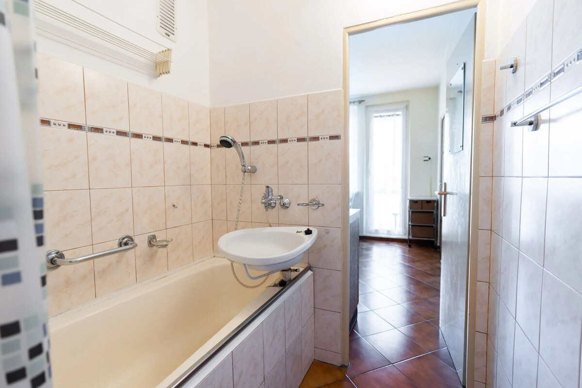 3-izb. byt, Sadmelijská ul., Rača, tiché prostredie, veľká lodžia — foto 14