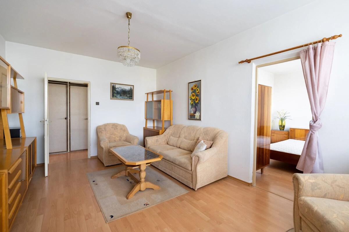 3-izb. byt, Sadmelijská ul., Rača, tiché prostredie, veľká lodžia — foto 2