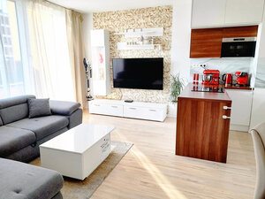 3-izb. byt v projekte Slnečnice, 7 p/7, balkón — foto 3