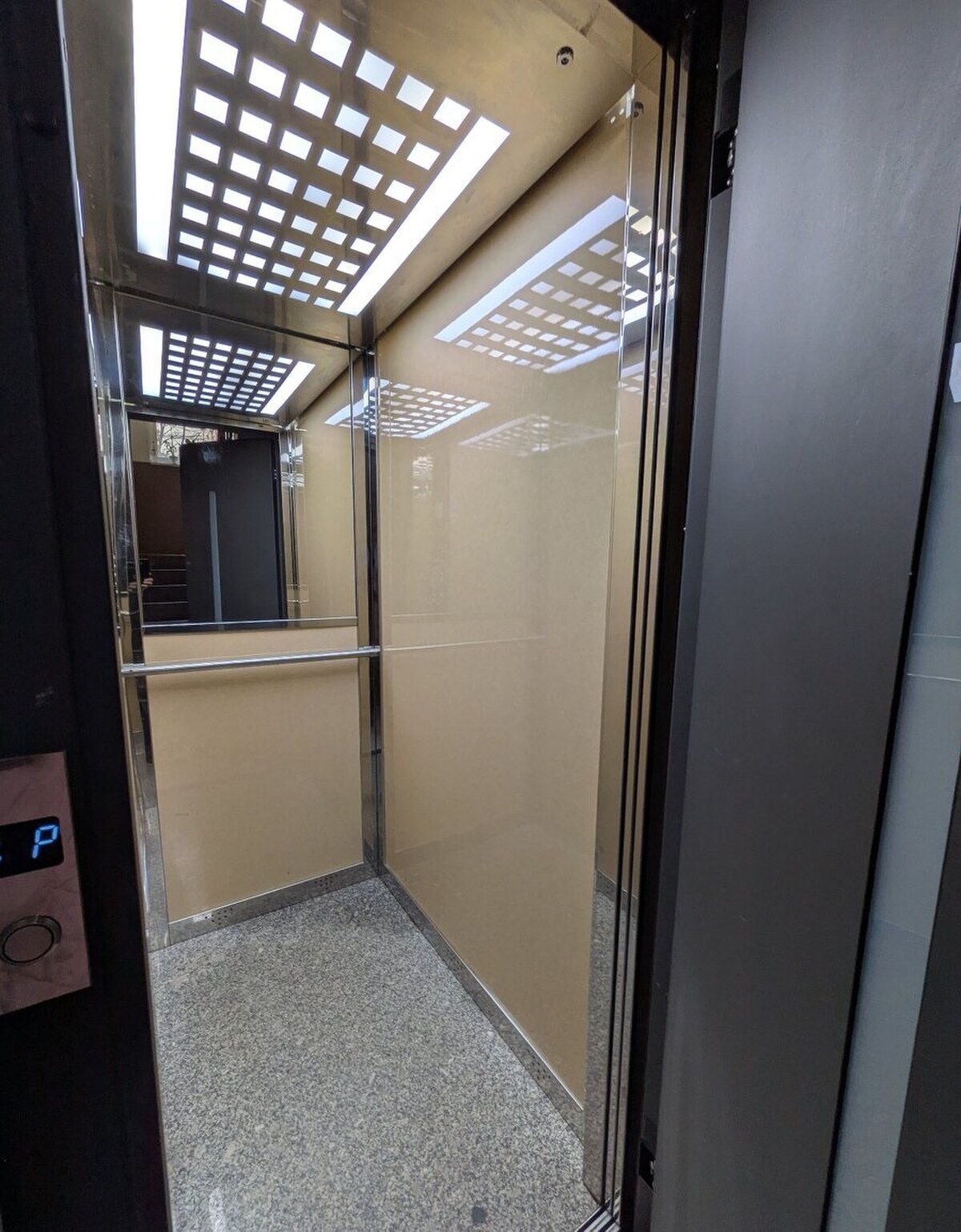 4-izb. byt na ul. Wolkrova, Petržalka, upravený na 2 bytové jednotky — foto 20