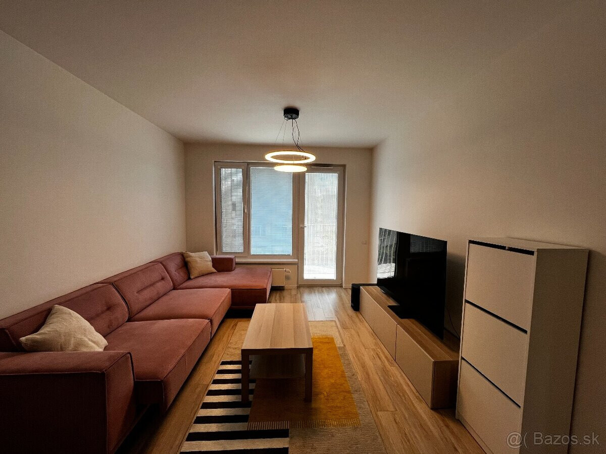 2-izb. byt, Tomislava P. Kolaroviča, novostavba Bory — foto 7