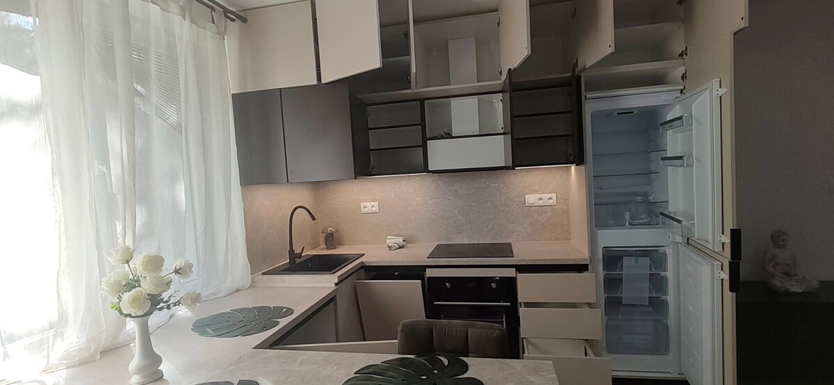 3-izb. byt, Sečovská ul., Ružinov, 2 p./3, balkón, tehlov dom — foto 3