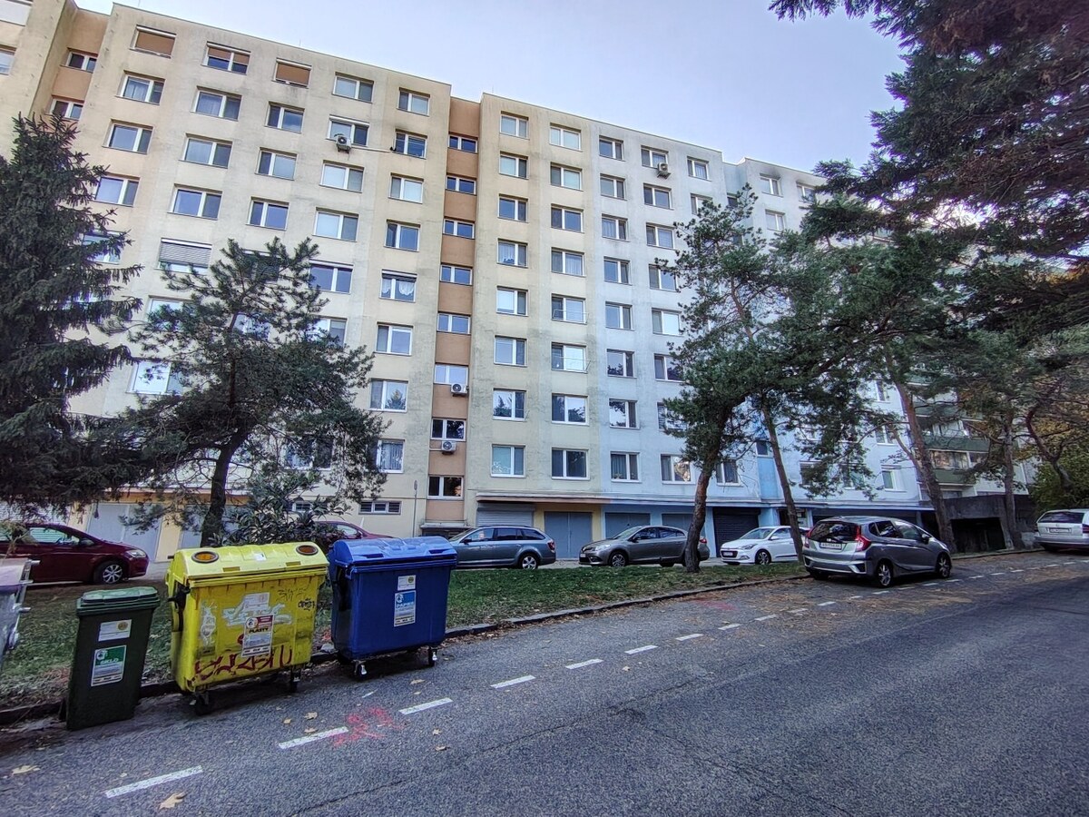 1-izb. byt, ul. Donnerová, Karlova Ves s výhľadom do zelene — foto 13