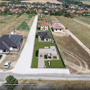 Ideálny stavebný pozemok v Jelenci - 848 m2 — foto 3