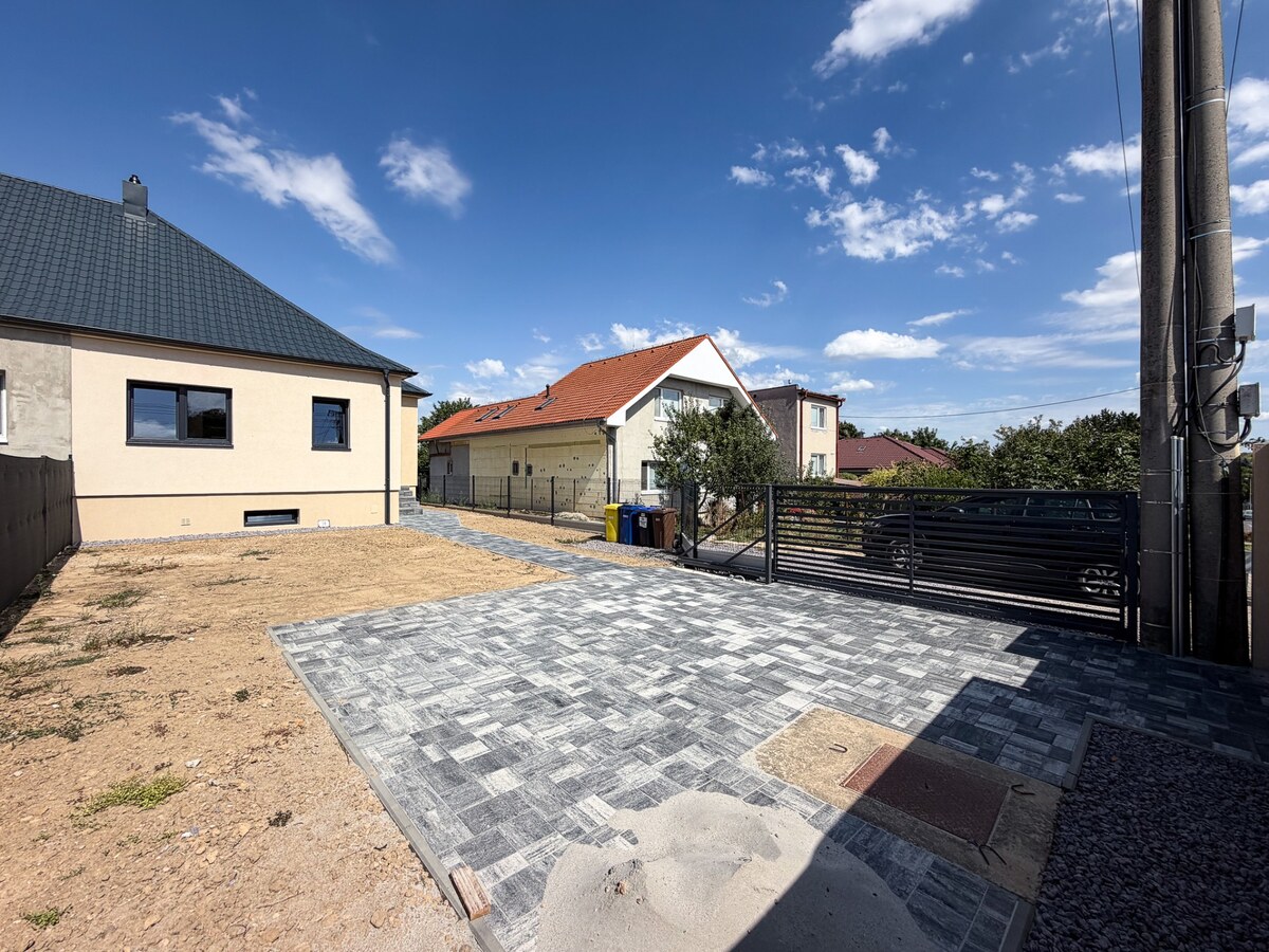 Kompletne zrekonštruovaný 3 izbový rodinný dom - Nitra — foto 10