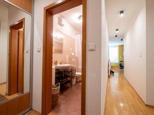 Priestranný 1,5 izbový byt s terasou v projekte UNIVERSO Ružová dolina — foto 13