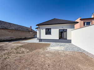 Kompletne zrekonštruovaný 4 izbový rodinný dom - Oponice — foto 8