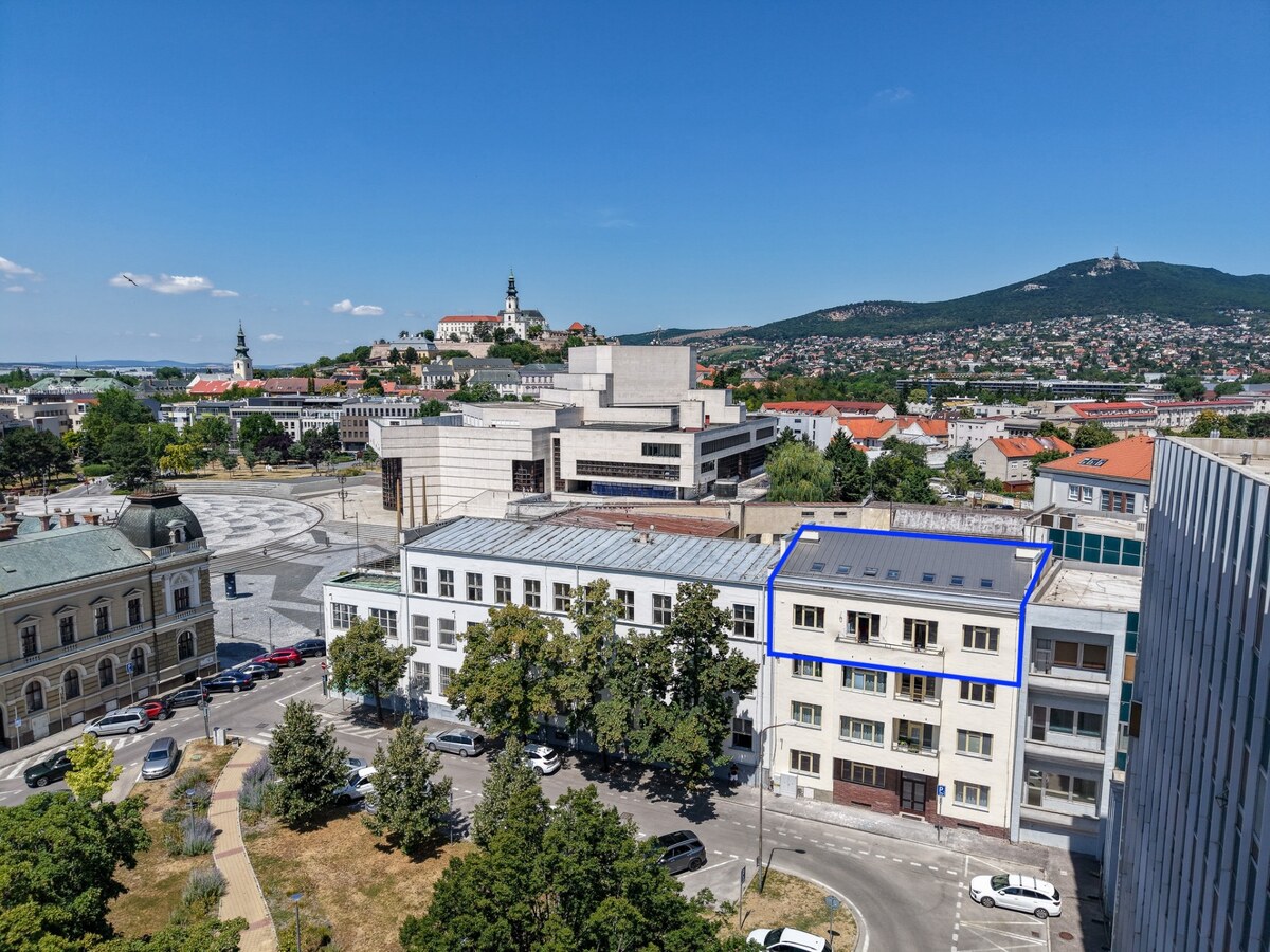 Veľkorysý 5 izbový mezonet v úplnom centre Nitry — foto 12