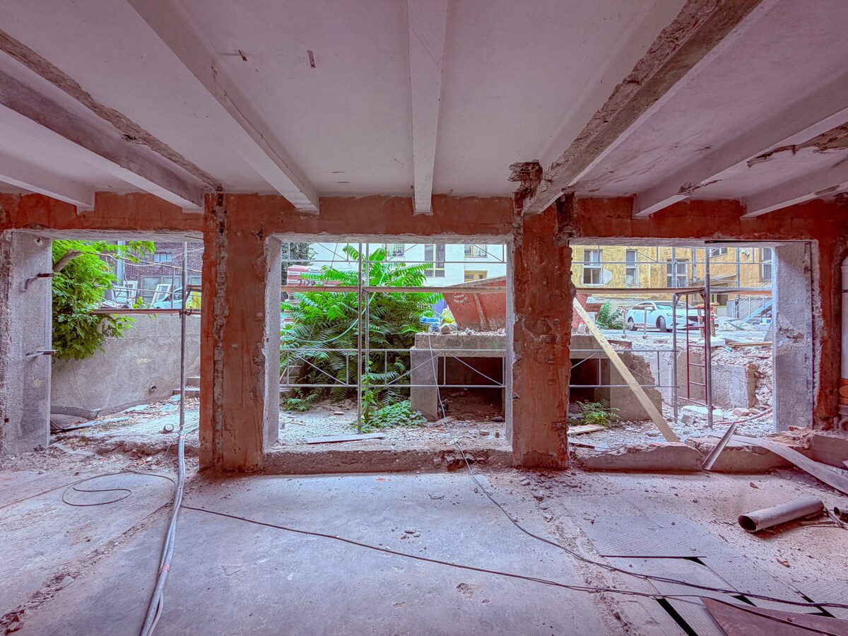 Industriálny obchodný priestor v úplnom centre mesta - 137 m2 — foto 4