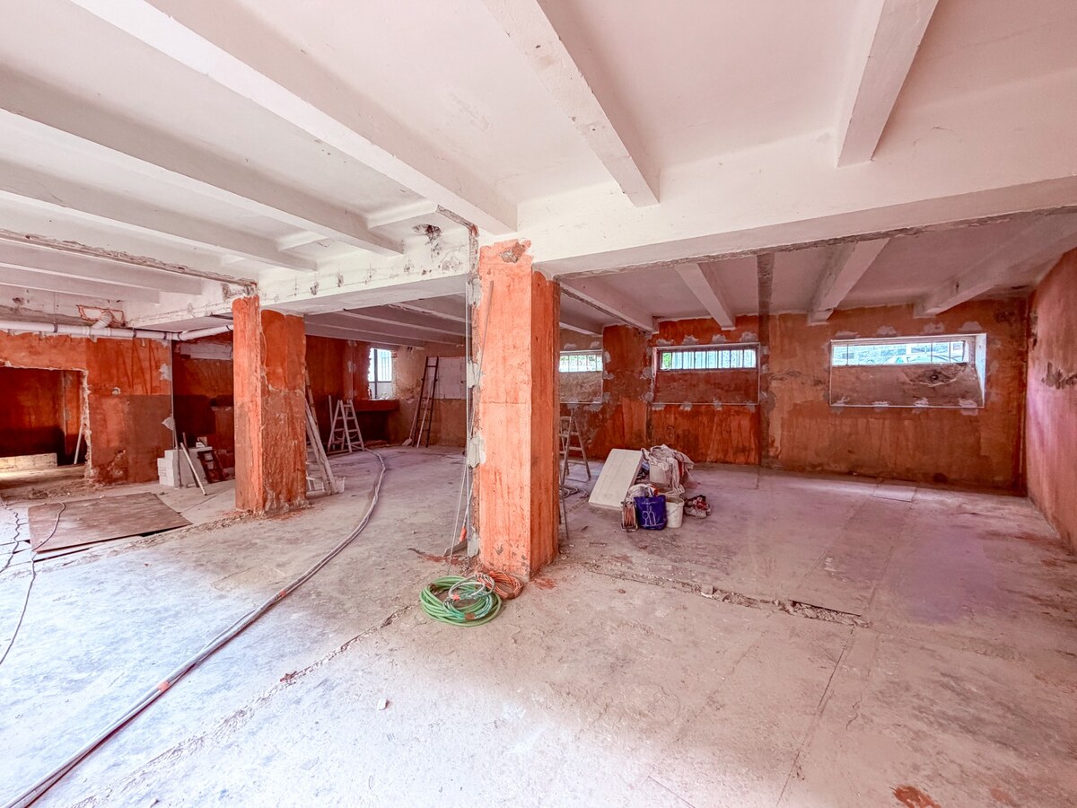 Industriálny obchodný priestor v úplnom centre mesta - 137 m2 — foto 7