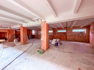 Industriálny obchodný priestor v úplnom centre mesta - 137 m2 — foto 7