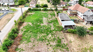 Stavebný pozemok 800 m2 - Bardoňovo — foto 1