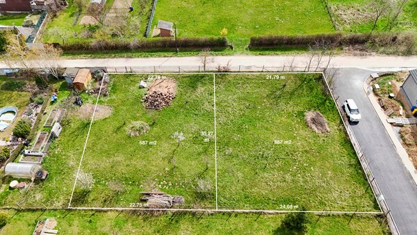 Ideálny stavebný pozemok - 687 m2 - Jelenec