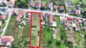 Stavebný pozemok 1 750 m² v centre obce Rumanová — foto 5