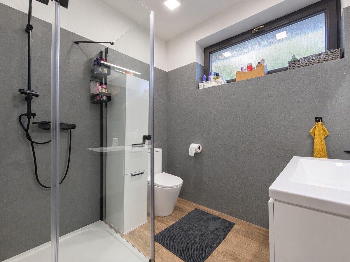 Moderný 5i RD - fotovoltika - Svätoplukovo — foto 12
