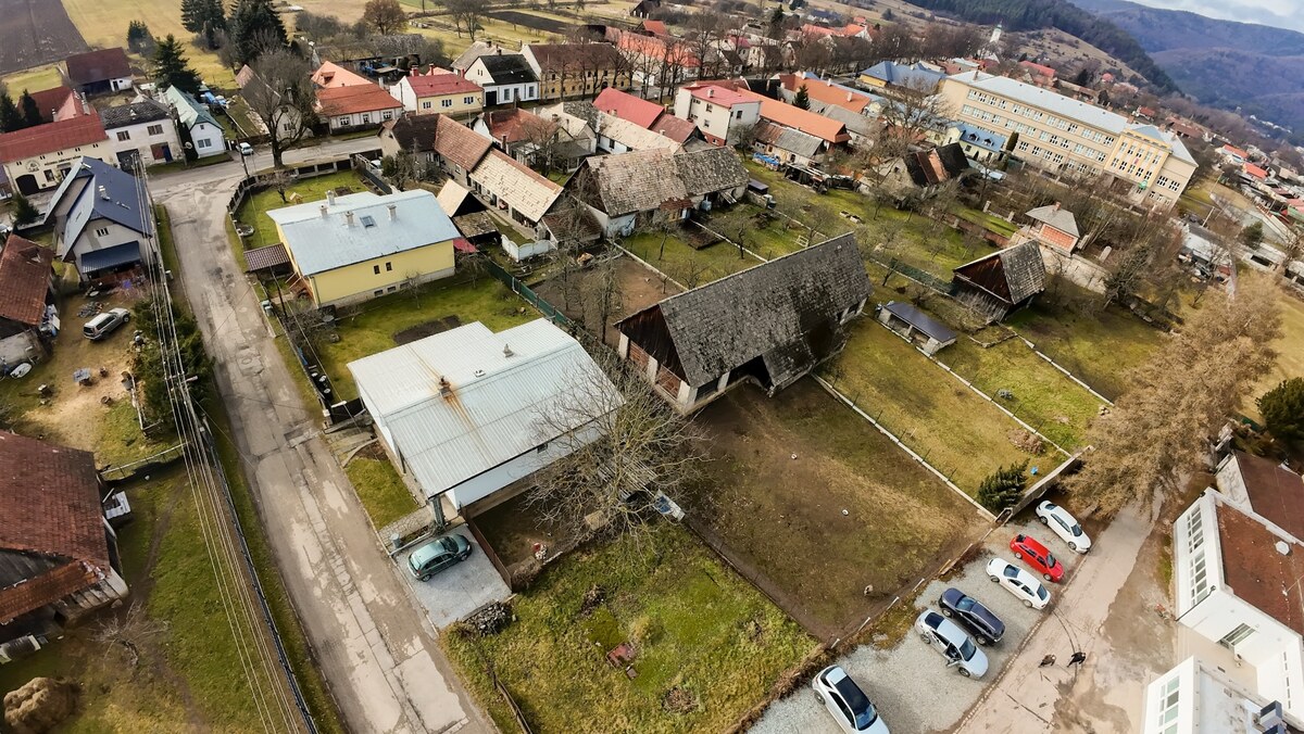 Pozemok vhodný na výstavbu rodinného domu. Kláštor pod Znievom, 718 m2