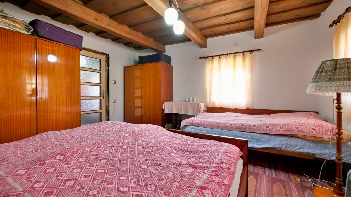 Rezervované - Tradičná drevenica s potenciálom v Žabokrekoch — foto 10