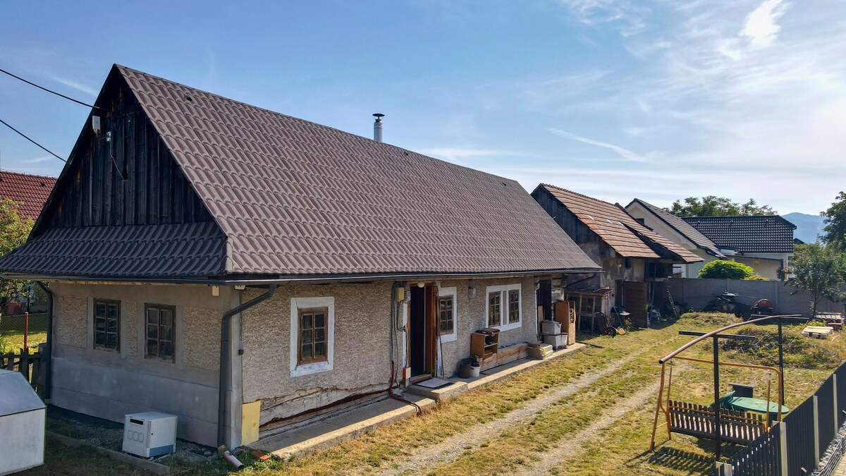 Rezervované - Tradičná drevenica s potenciálom v Žabokrekoch — foto 3