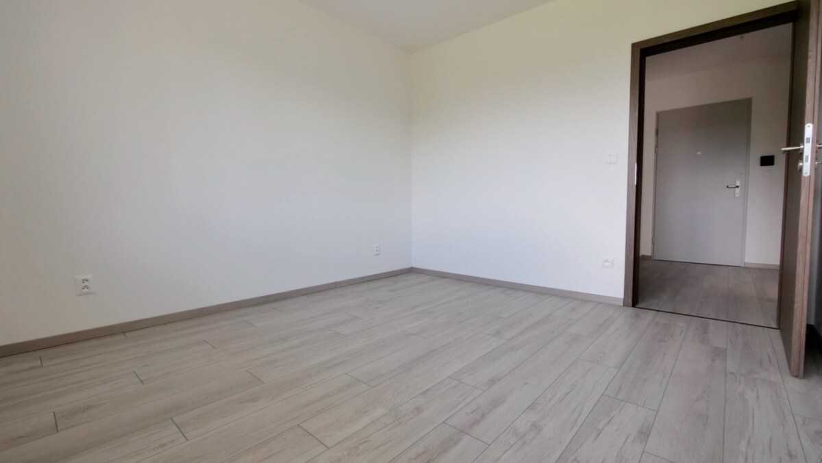 REZERVOVANÉ - BYTY KOŠÚTY - 2 izbový byt na predaj s výhľadom na zeleň — foto 7
