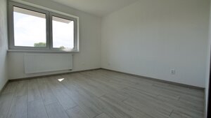 REZERVOVANÉ - BYTY KOŠÚTY - 2 izbový byt na predaj s výhľadom na zeleň — foto 5