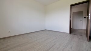 REZERVOVANÉ - BYTY KOŠÚTY - 2 izbový byt na predaj s výhľadom na zeleň — foto 7