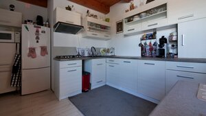 Praktický 8-izbový rodinný dom na Bystričke — foto 14