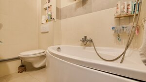 Praktický 8-izbový rodinný dom na Bystričke — foto 15