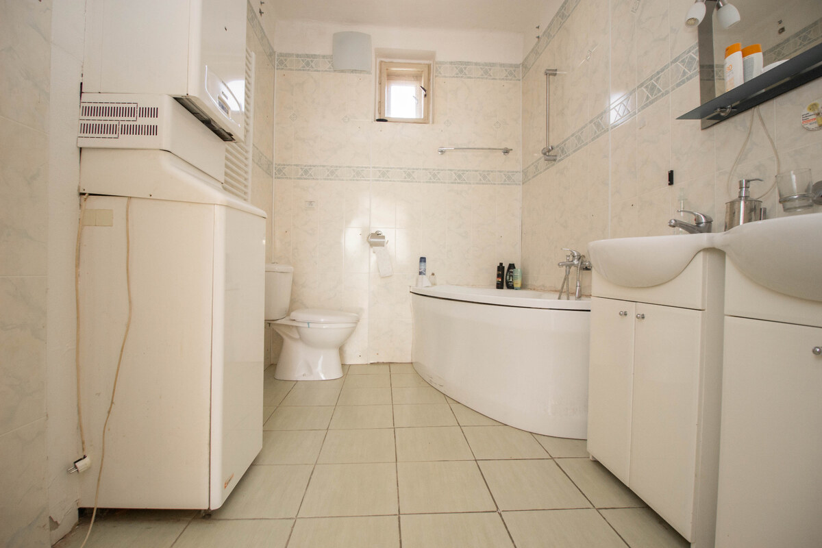 Tehlový rodinný dom s 12 á pozemkom, Paňovce — foto 19