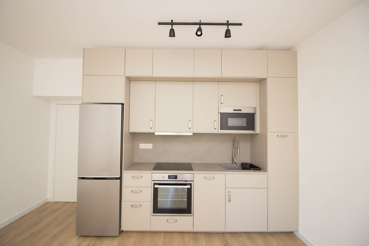 Top lokalita-2-izb.tehlový byt, Tomášikova — foto 2