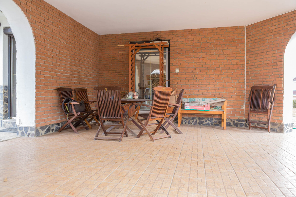 6-izbový rodinný dom s bazénom, Pereš — foto 6