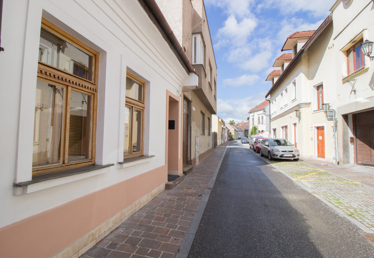 Centrum Košíc- Vrátna ulica, 2.izb. byt s terasou — foto 12