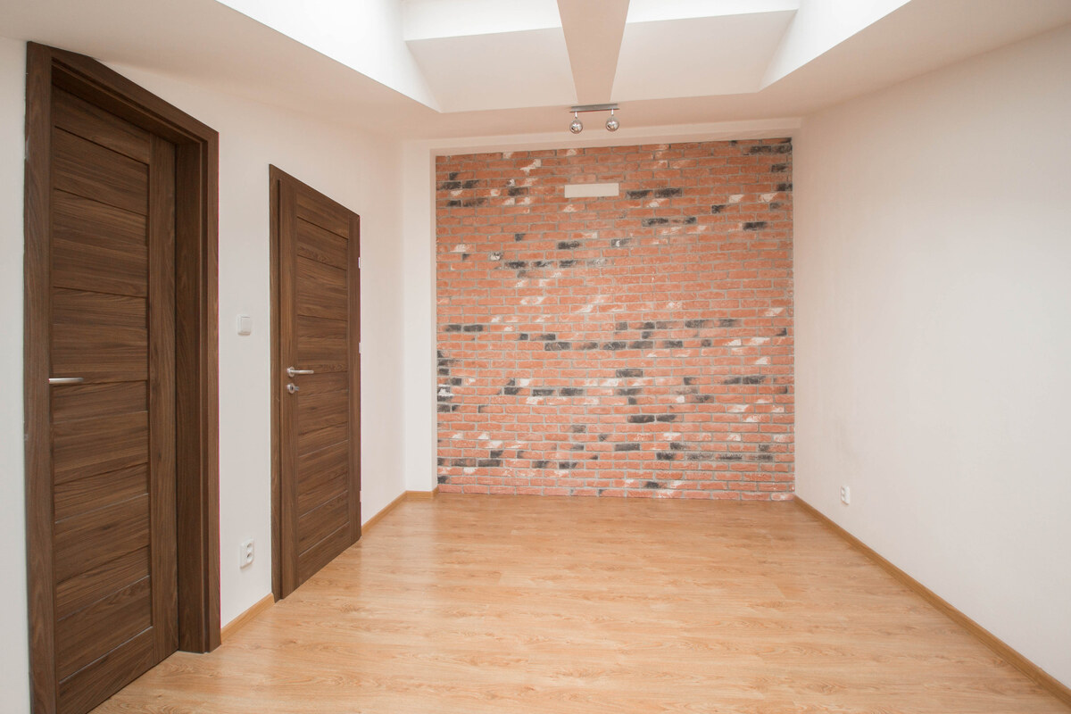 Prenájom v centre Košíc - mezonet s balkónom a výťahom — foto 18
