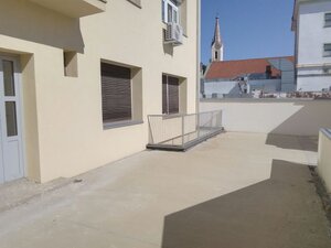 Dvojizbový byt v tehlovej bytovke v Starom Meste, Bratislava — foto 5