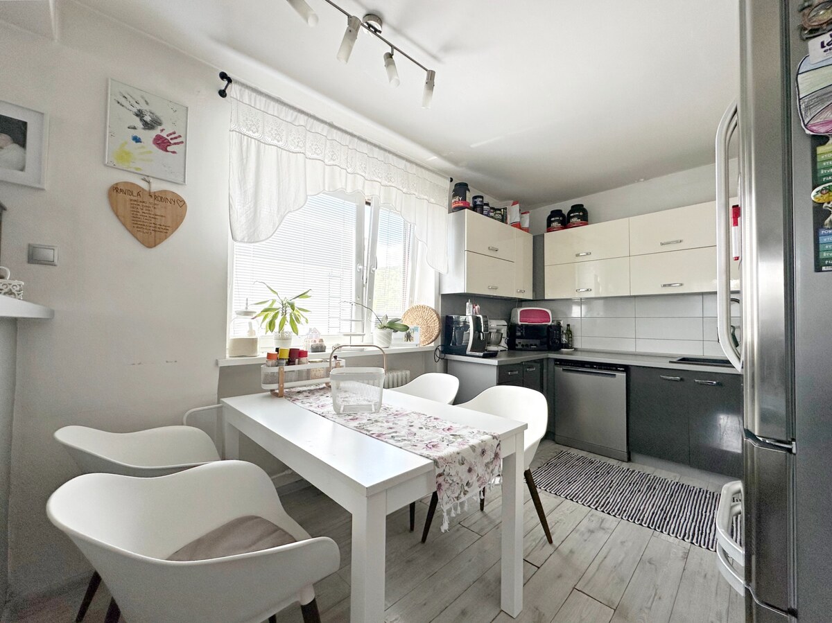 6- izbový rodinný dom, Karlovo, Banská Bystrica, pozemok 692 m2 — foto 6