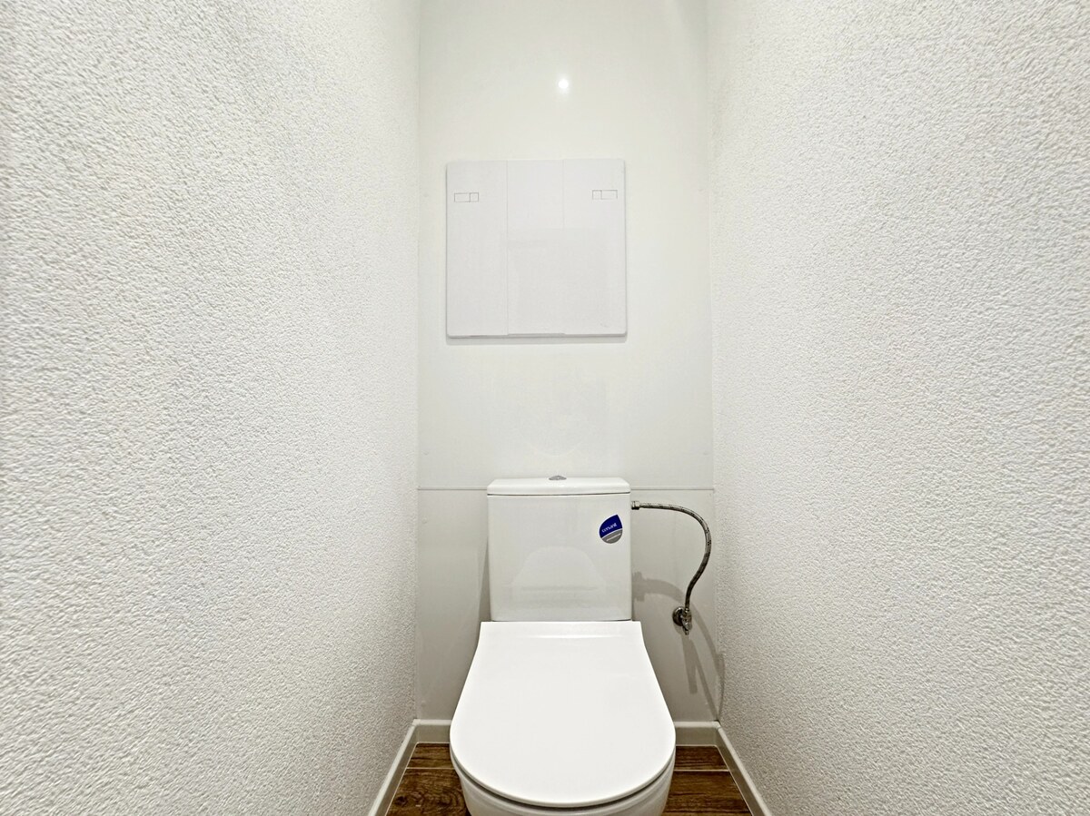 Veľký 3-izbový byt v centre Zvolena, kompletná rekonštrukcia, 79 m2 — foto 9