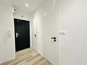Veľký 3-izbový byt v centre Zvolena, kompletná rekonštrukcia, 79 m2 — foto 10