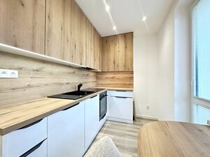 Veľký 3-izbový byt v centre Zvolena, kompletná rekonštrukcia, 79 m2 — foto 2