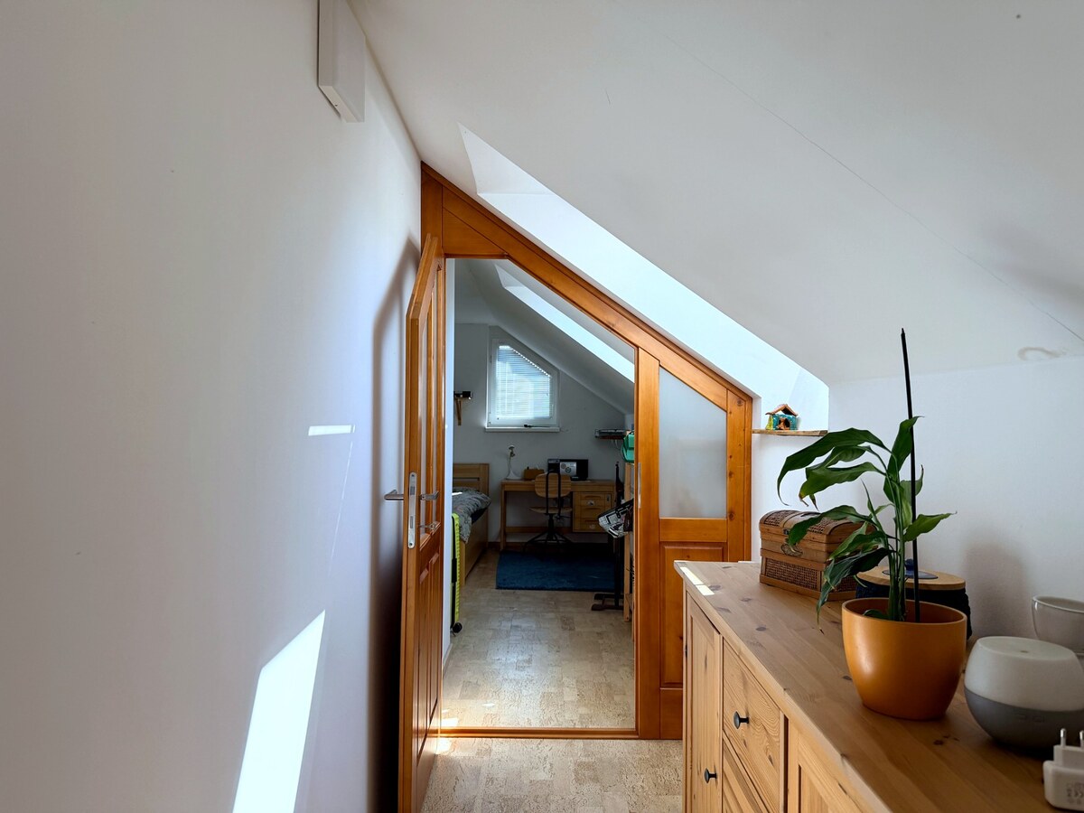 Priestranný 6-izbový dom na pozemku 872 m² – Častá — foto 6