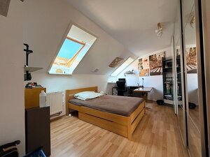 Priestranný 6-izbový dom na pozemku 872 m² – Častá — foto 10