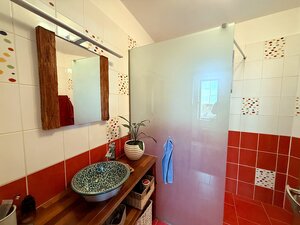 Priestranný 6-izbový dom na pozemku 872 m² – Častá — foto 12