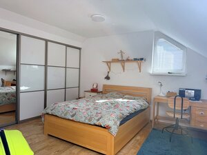 Priestranný 6-izbový dom na pozemku 872 m² – Častá — foto 9