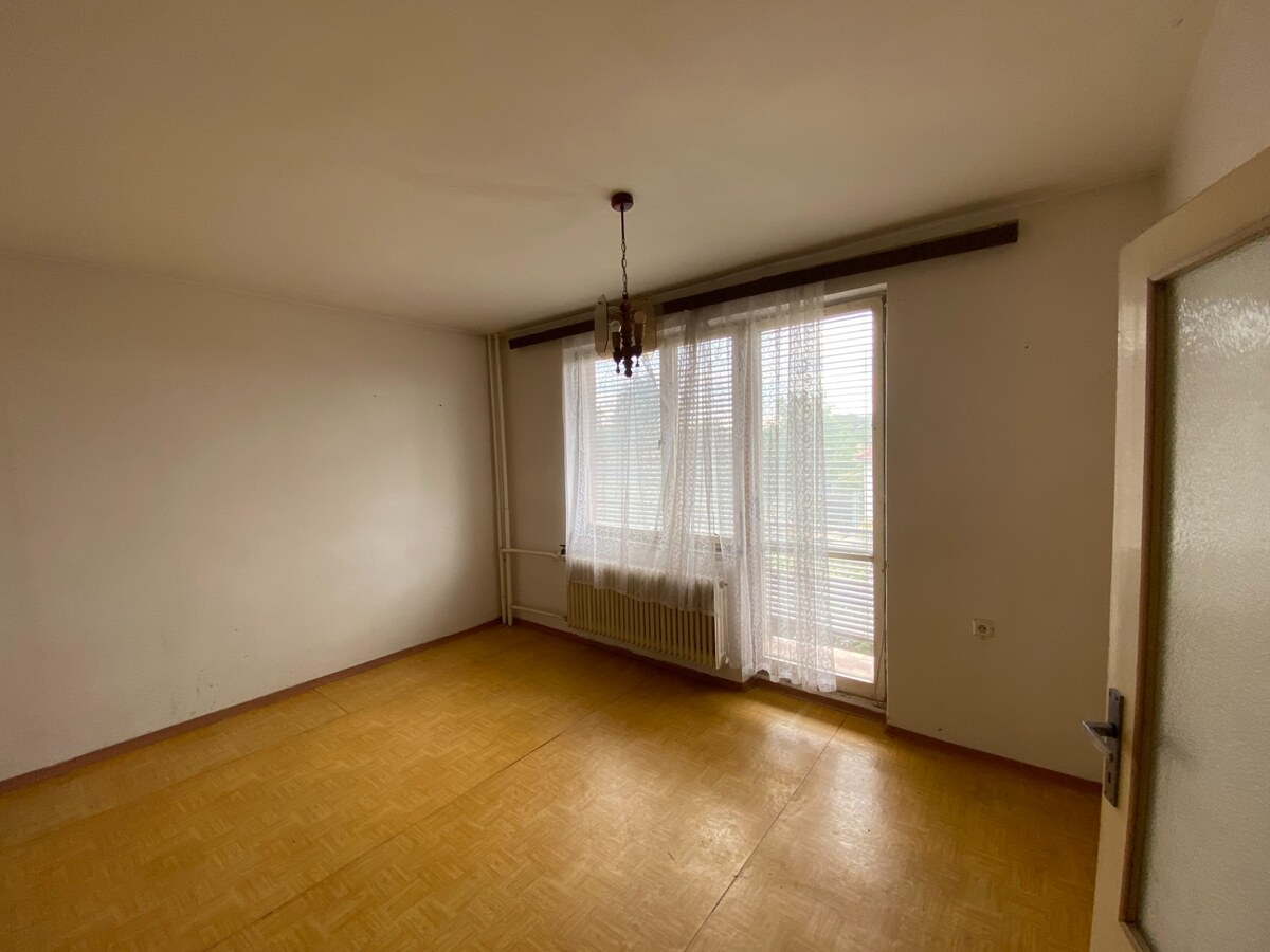 Na predaj priestranný rodinný dom v tichej lokalite " Zvončín " — foto 6