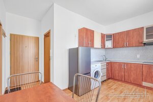 1-izbový byt v Šelpiciach s parkovacím miestom — foto 1