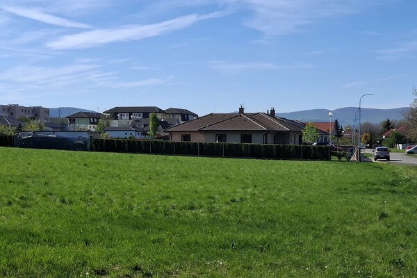 stavebný pozemok 1212m² v obci Šelpice