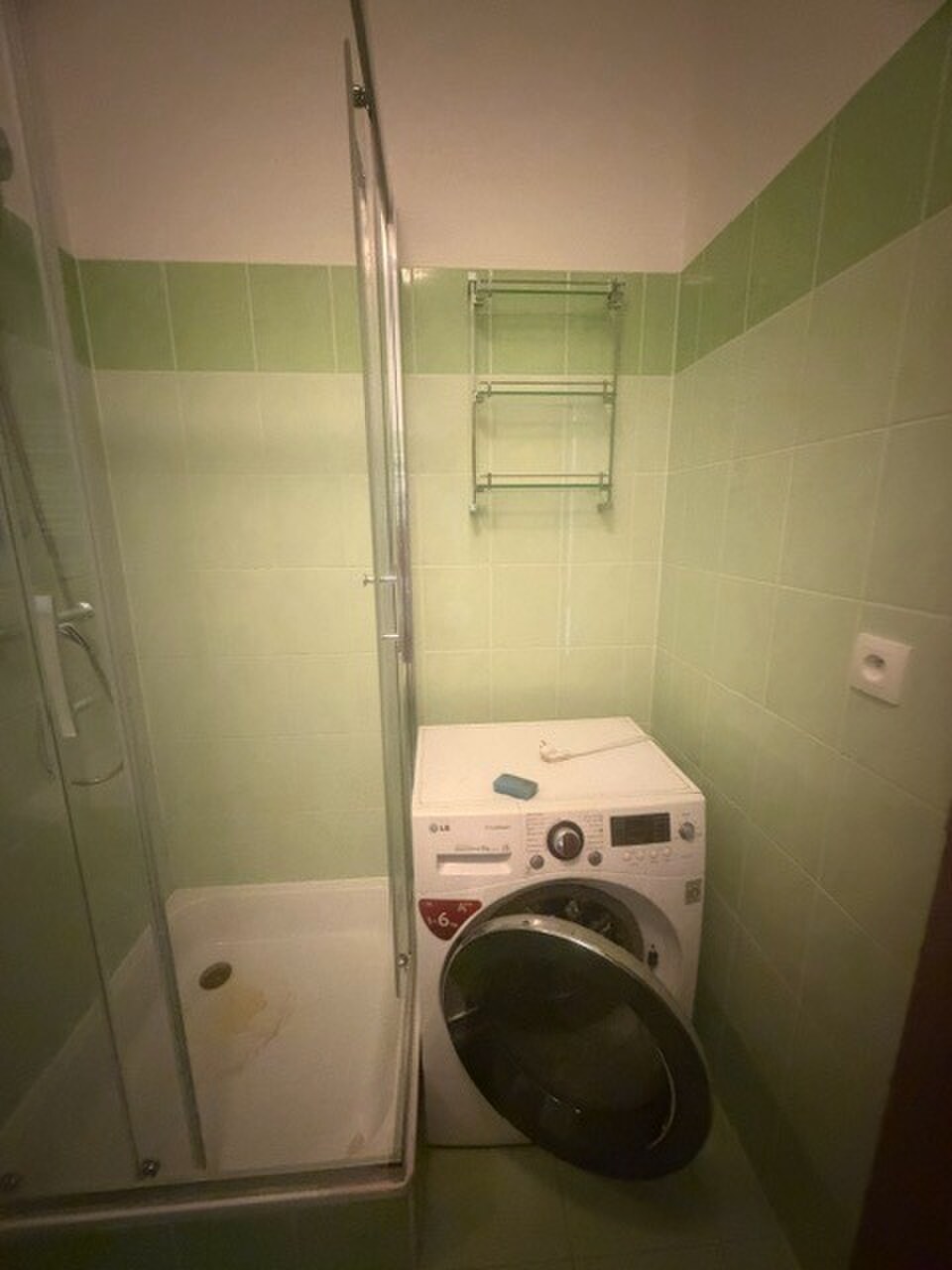 MALÁ GARSÓNKA  pre nenáročného klienta — foto 5